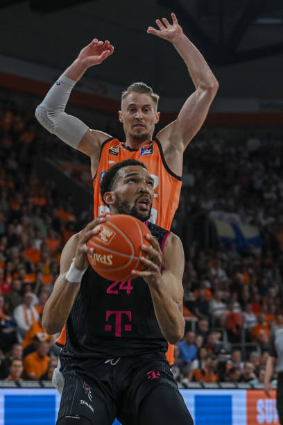 队整体进攻 队整体进攻